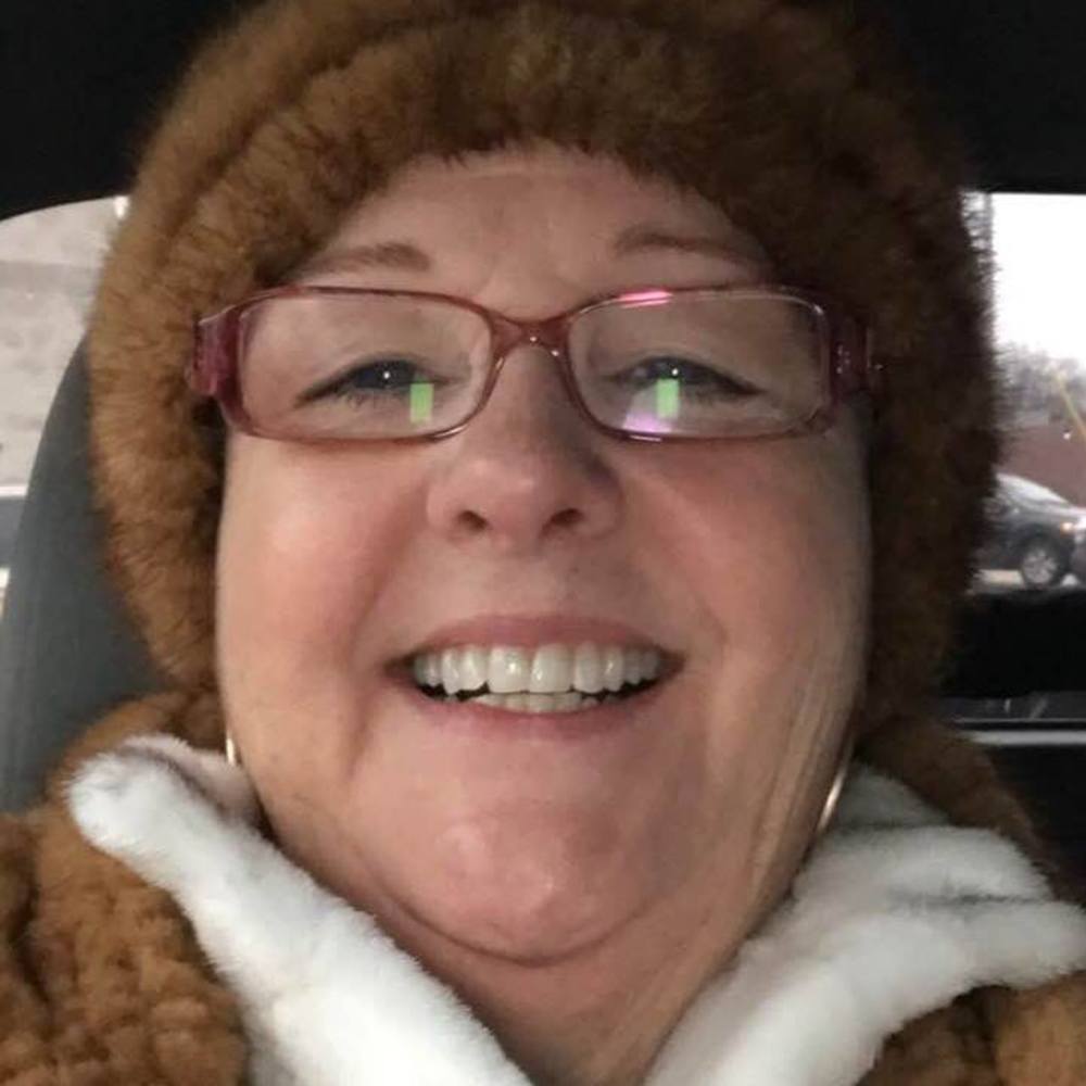 Meet your Posher, Joni